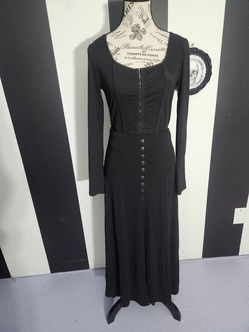 Long Black Button-Front Maxi Skirt with High Waist